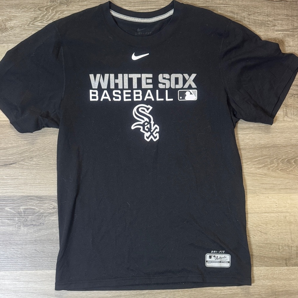 Nike Dri Fit Chicago White Sox MLB Men’s T Shirt